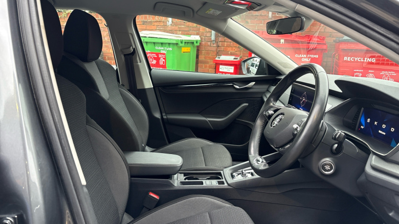 Skoda Octavia 1.4 TSI iV SE Technology DSG 5dr Estate